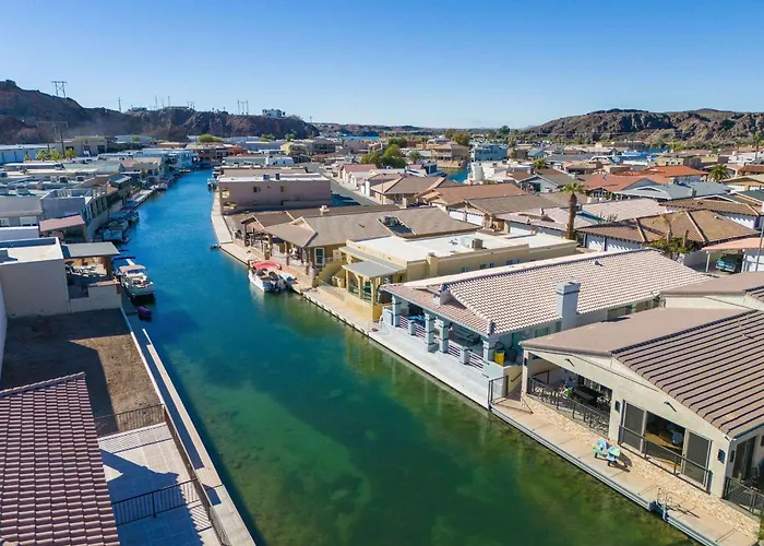 Holiday home Ohana Beach, Private Dock, Family Fun! *